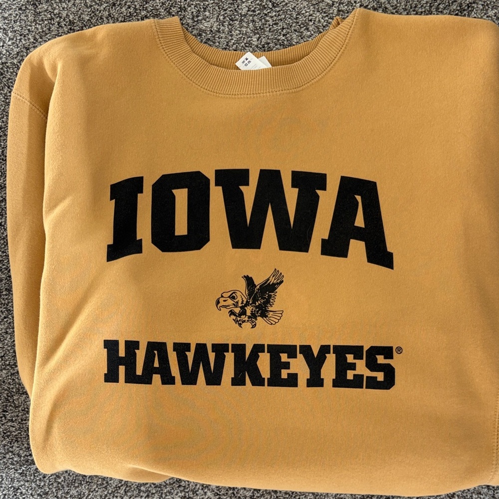 Iowa Hawkeyes Men's Gold Sweater